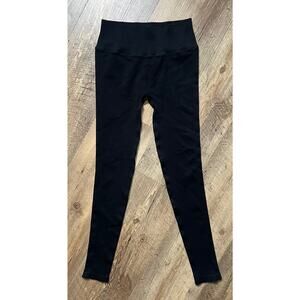 NUX Black Compression Cropped Capri Active Leggings w/Ribbed Waistband Sz M NWOT